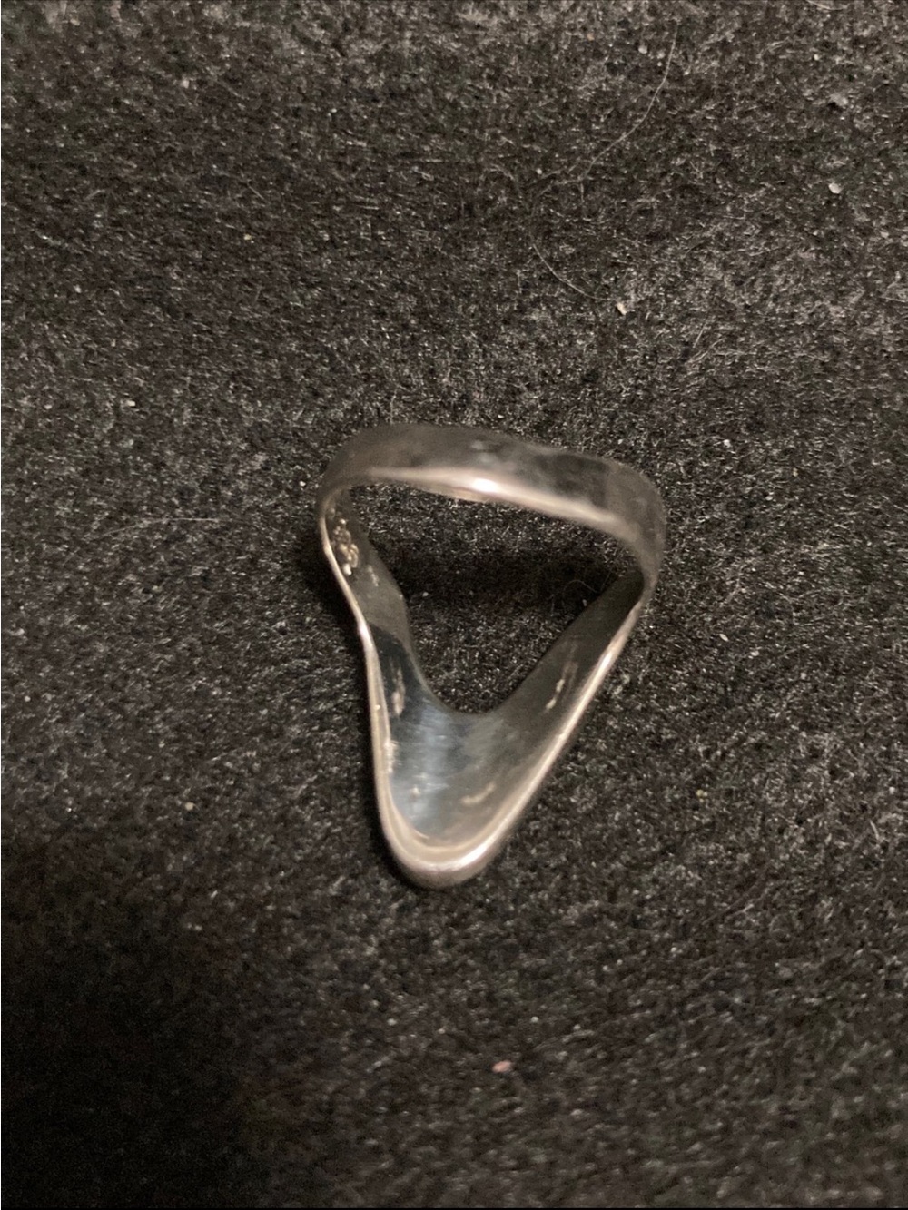 Santa Fe Style Kingman Turquoise ring
V shaped size 8 - Picture 2 of 4